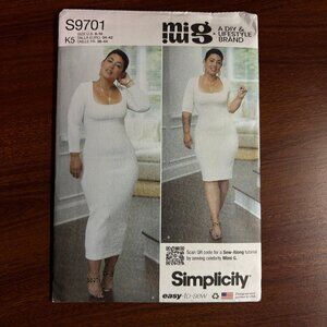 Simplicity Mimi G Easy to Sew Pattern S9701 K5 Misses' Knit Dress in Two Lengths